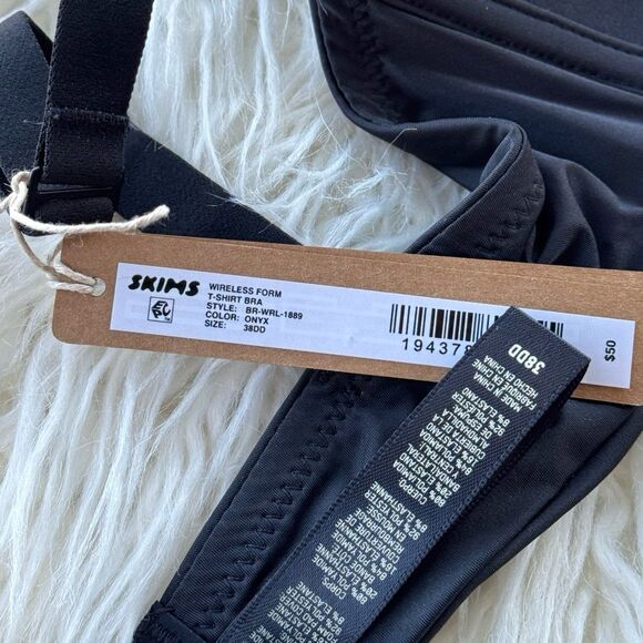 Skims Wireless Form T-shirt Bra Onyx Size 38DD - Picture 8 of 8